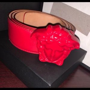 Versace men’s belt ! Size 42/110